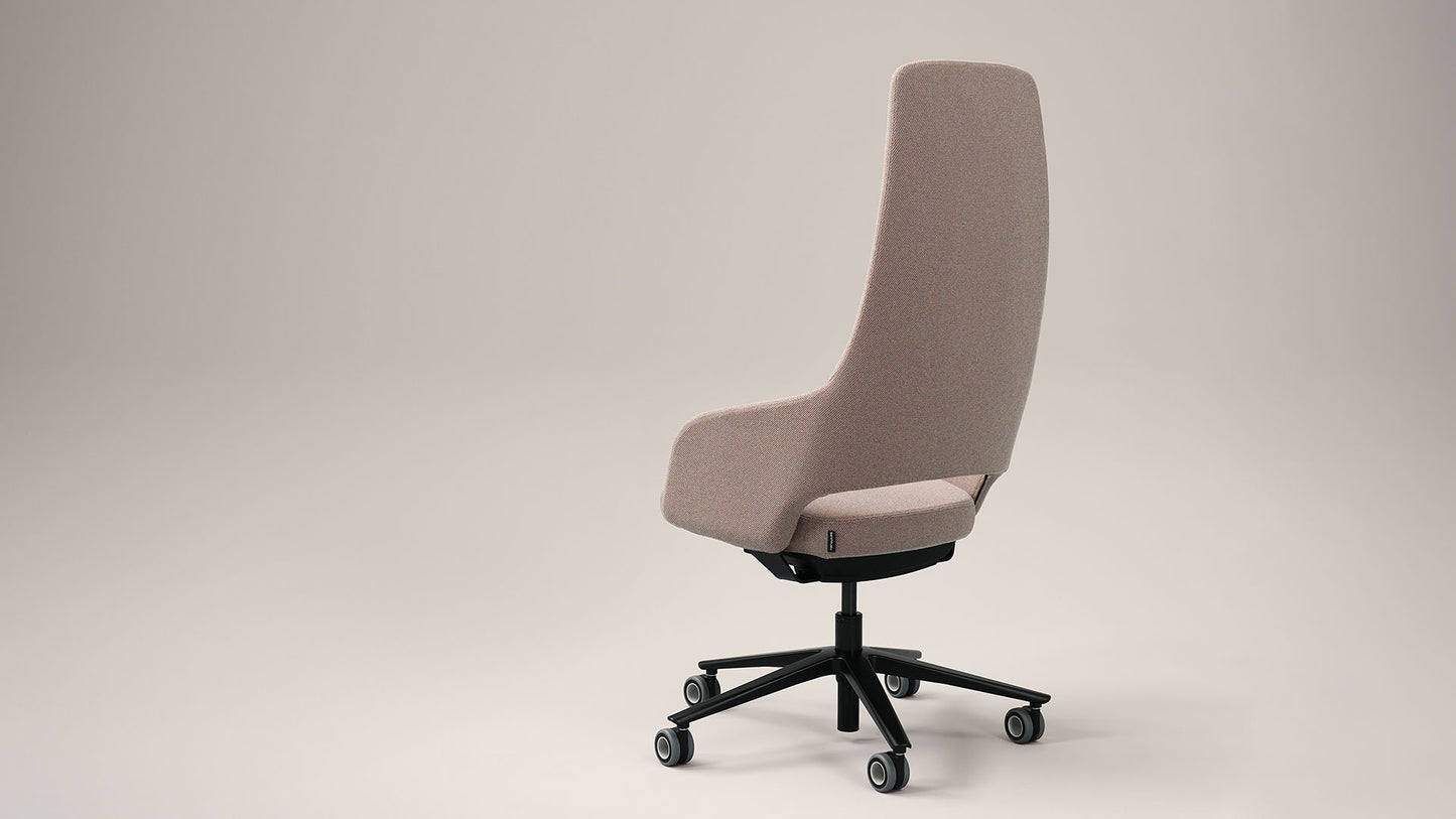 Fauteuil de Direction SANDIE par Narbutas : L'élégance italienne au sommet